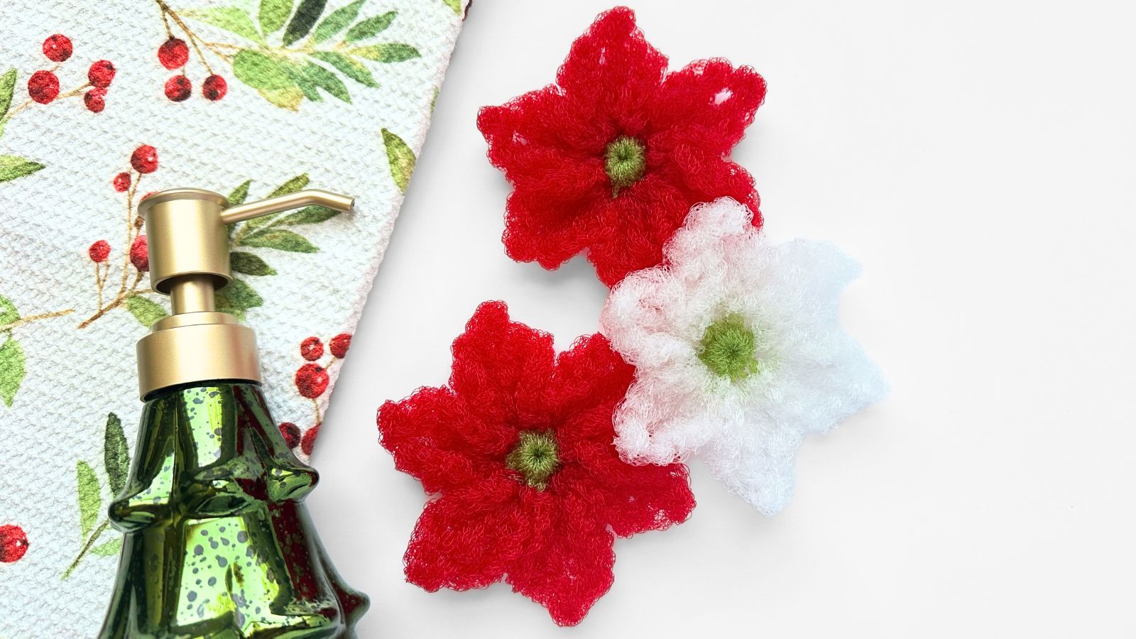 Crochet Poinsettia Dish Scrubby (Free Christmas Pattern)